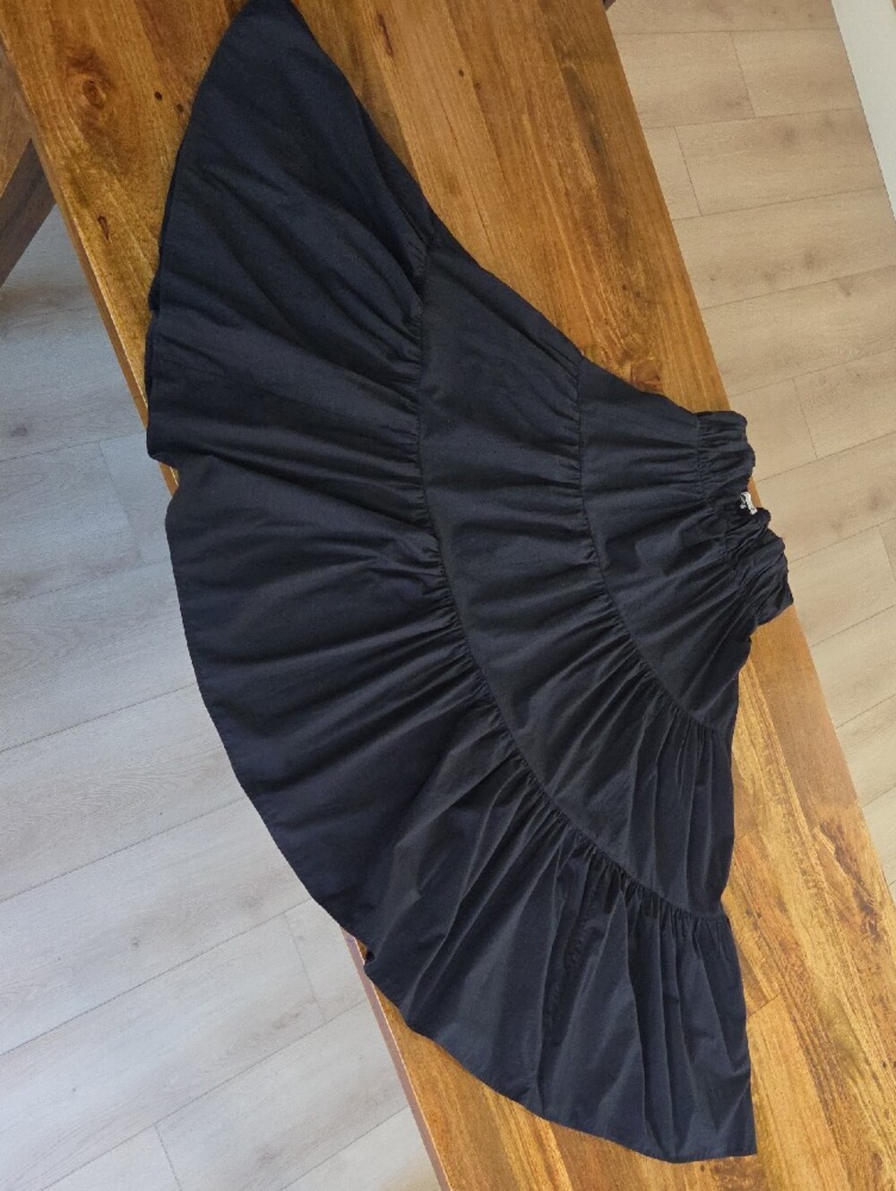 {Abercrombie & Fitch} Ruffle Sleeve Tiered Poplin Midi/Maxi Dress - Picture 13 of 16
